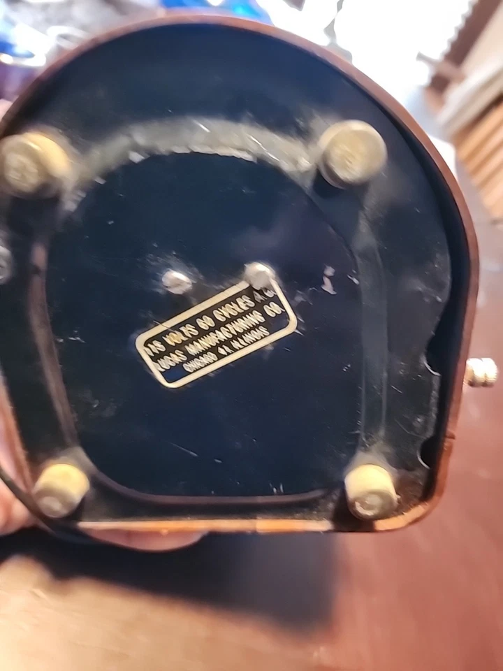 Винтажный настольный вентилятор Bakelte Lucas сделано в США с машиной Bunell Cleveland Works - Изображение 4 из 4