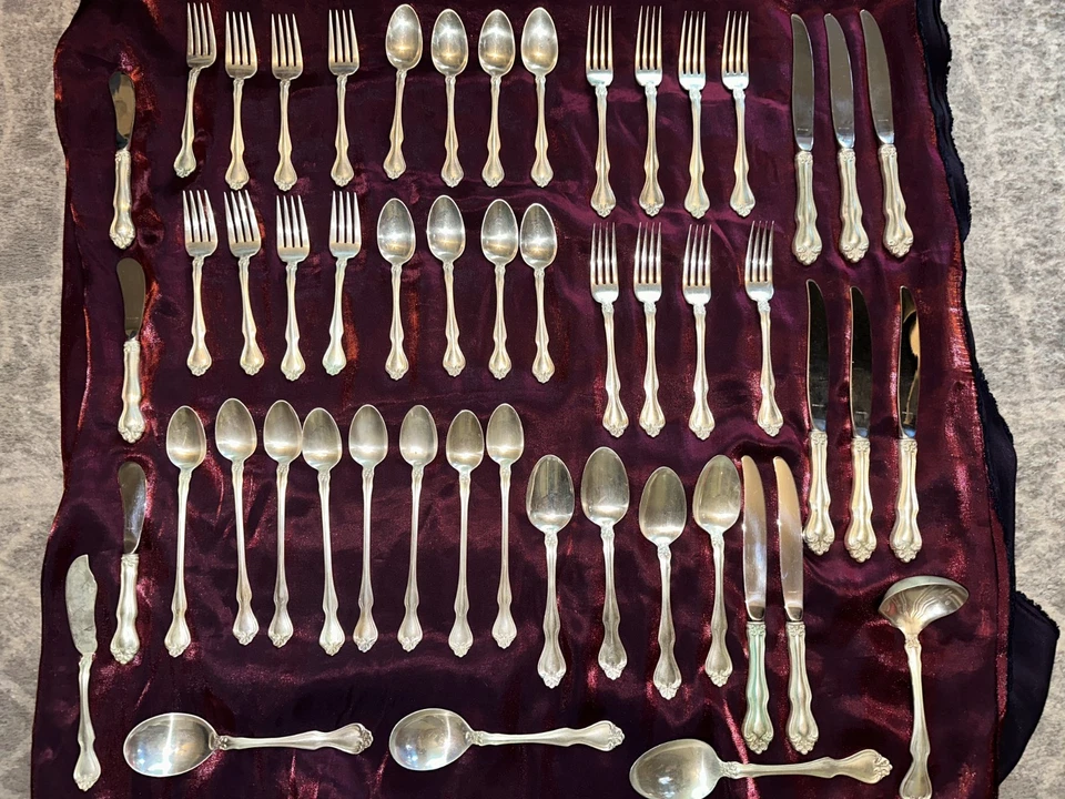 Juego de 52 piezas de ley GEORGE & MARTHA WASHINGTON de Westmoreland Foto 2 de 4