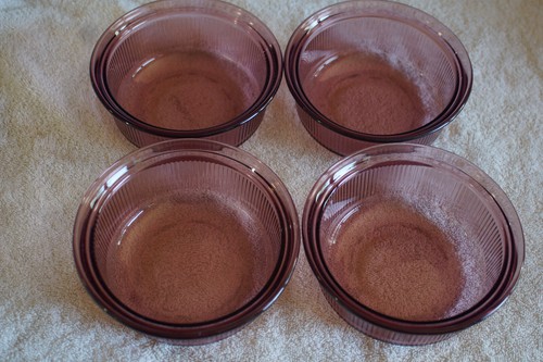 4 Corning Ware Visions Cranberry 5" 2 cup Soup Bowls Excellent Condition - Picture 2 of 7