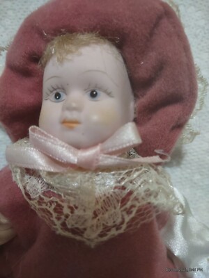 Vintage Capodimonte Porcelain Doll With Velvet Dress & Hat 7