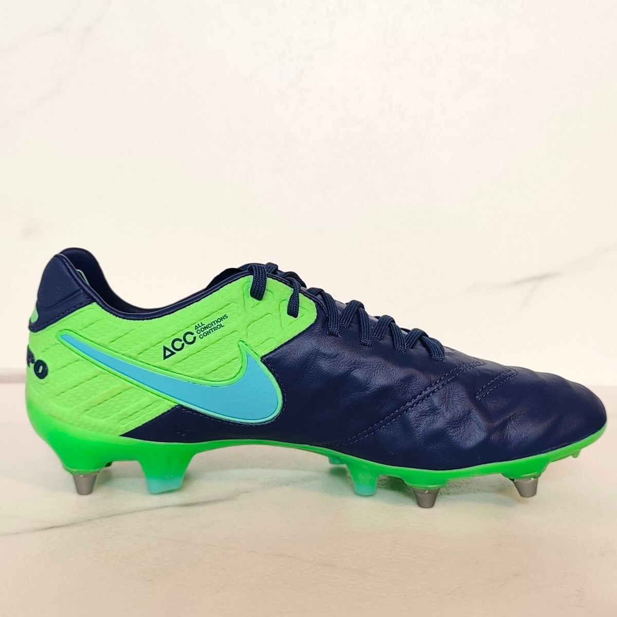 シューズ NIKETIEMPOLEGENDXELITESG-PROPLAYEREDITIO Nike Tiempo Legend 6 SG-PRO White/Black/Total Orange