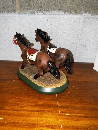 Seabiscuit vs War Admiral Double Bobbleheads - 1938 Golden Eagle Promotions - Picture 17 of 22