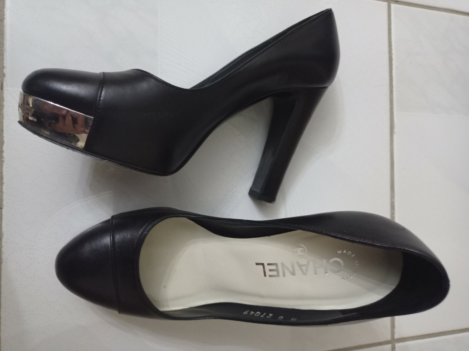 Chanel Classic Leather Black Pumps Shoes Size 36 … - image 6