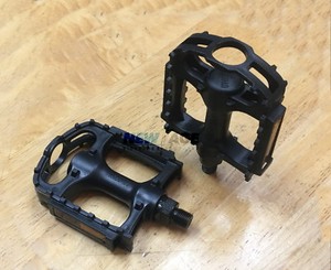 mongoose bike pedals