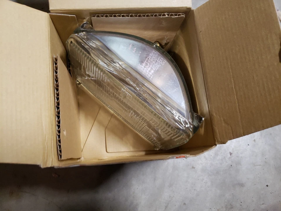 NUEVA UNIDAD LÁMPARA ISUZU 8-94256-106-0 Foto 3 de 4