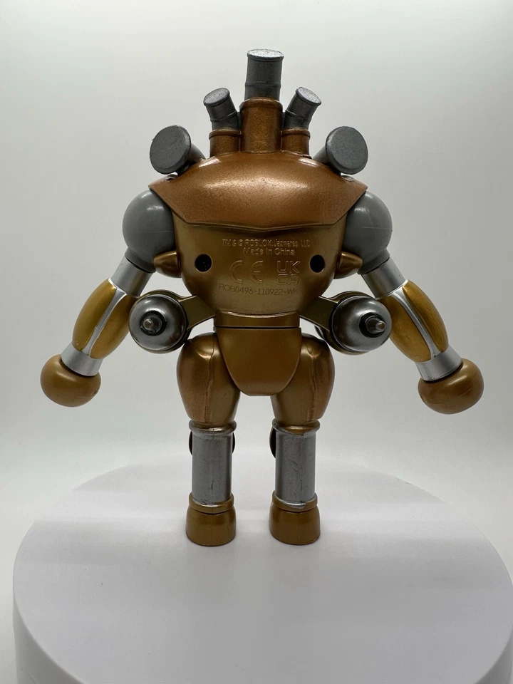 6-дюймовая экшн-фигурка Robolox Dungeon Quest Fusion Goliath отдельно - Изображение 3 из 4