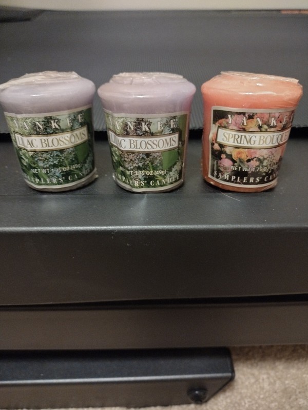 Yankee Candle 2 Lilac Blossom  & 1 Spring Bouquet Samplers Votive Candles 1.75oz