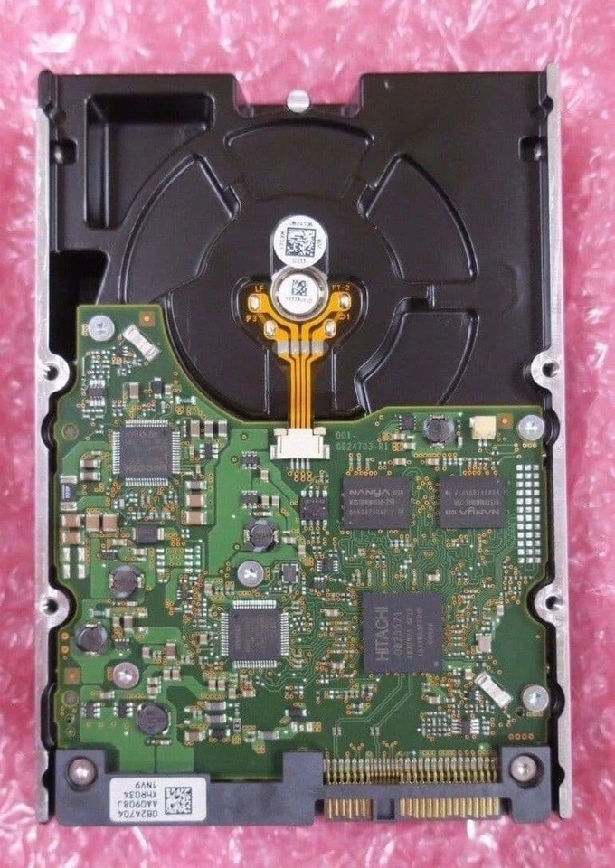 Nexsan Hitachi GST HUS156045VLS600 3.5" 450GB 15K SAS 6Gb/s Hard Drive 0B23662 - Image 4 of 4