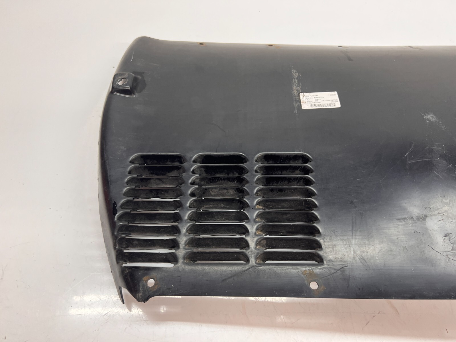 LAMBORGHINI MURCIELAGO LP640 REAR RIGHT WHEELHOUSE SHELL COVER OEM 410810172A