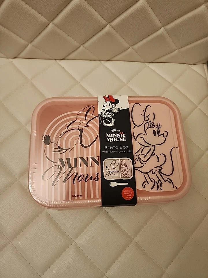 Caja Bento Disney Minnie Mouse con tapa de bloqueo a presión Foto 2 de 4