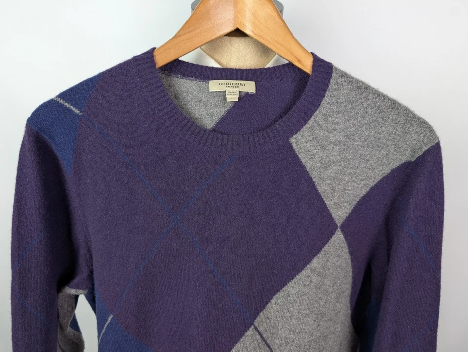 Suéter BURBERRY 100 % Cachemira Cuello Redondo Argyle Talla L Púrpura Gris Azul Foto 2 de 4