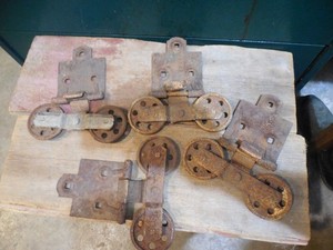 4 VINTAGE BARN DOOR ROLLERS FRANTZ OLD ANTIQUE SLIDING HANGERS  2 PIECE HARDWARE