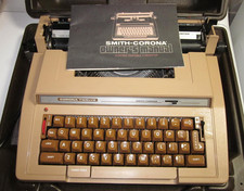 a Corona Twelve Smith-Corona Typewriter in the Molded Plastic Carrying Case thumbnail