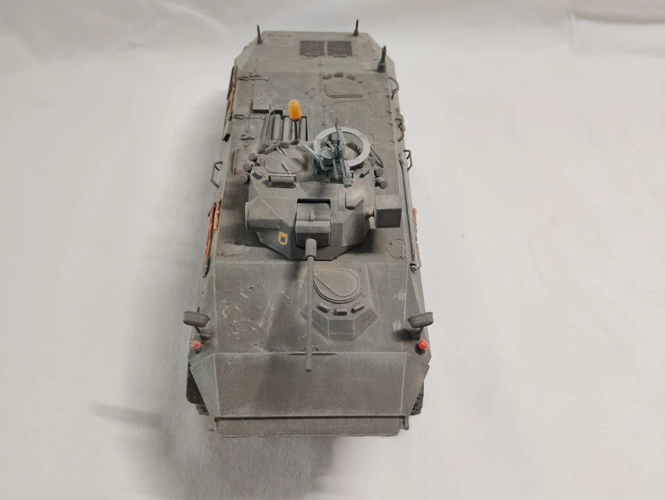 REVELL 1/35 LUCHS COSTRUITO COME DA FOTO - Immagine 3 di 3