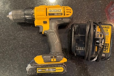 DEWALT DCD771 20V Volt Max Li-Ion Brushless 1/2'' Drill/Driver W/Battery & Charge