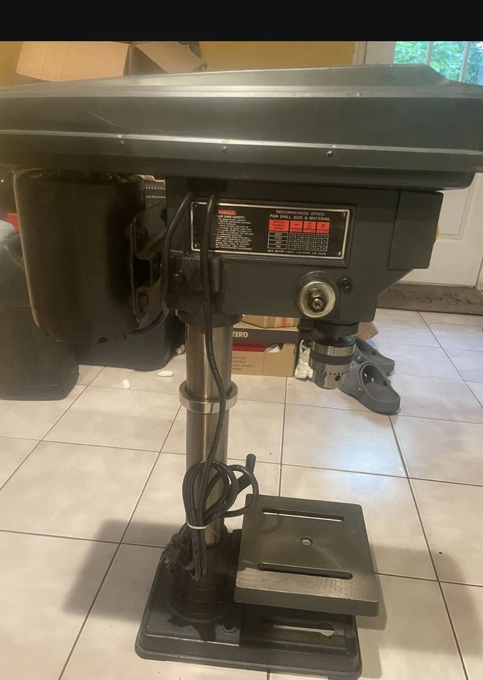 Taladro prensa Craftsman 10 pulgadas 4 velocidades 1/4 HP Foto 2 de 4