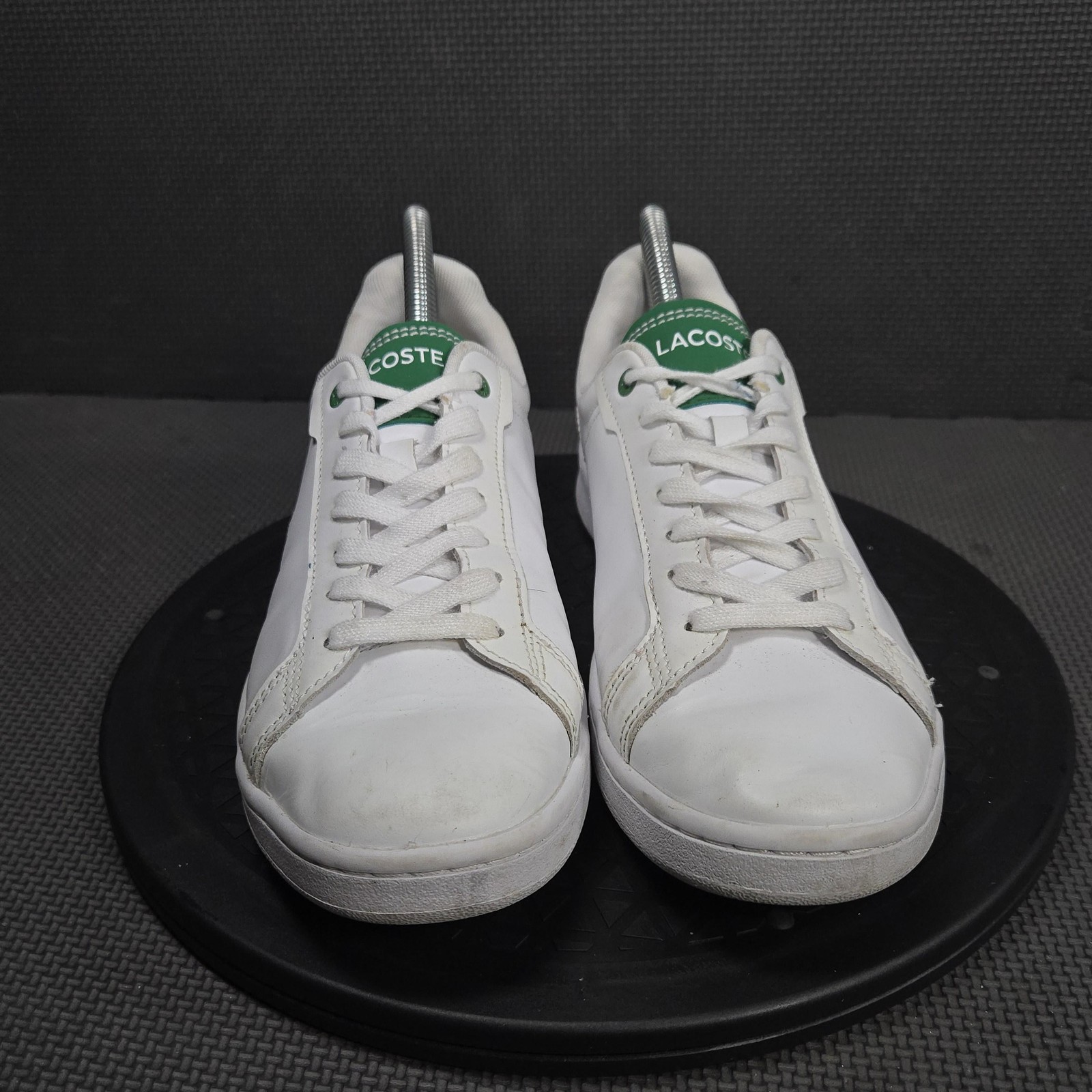 Lacoste Carnaby Pro Shoes Womens Size 8 White Low Top Sneakers 746SFA0031082 thumbnail 2