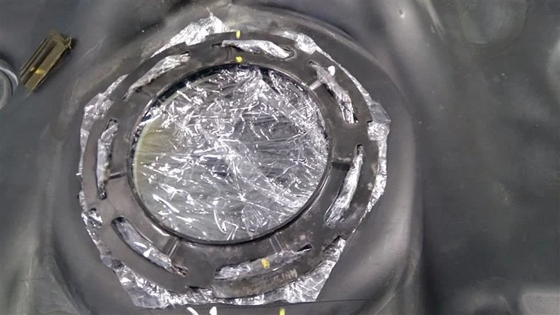 Tanque de combustible Hyundai Elantra 2011-2013 OEM 311503X500 Foto 4 de 4