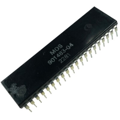 [1pcs] 901483-04 Commodore Controller ROM DIP40 USED
