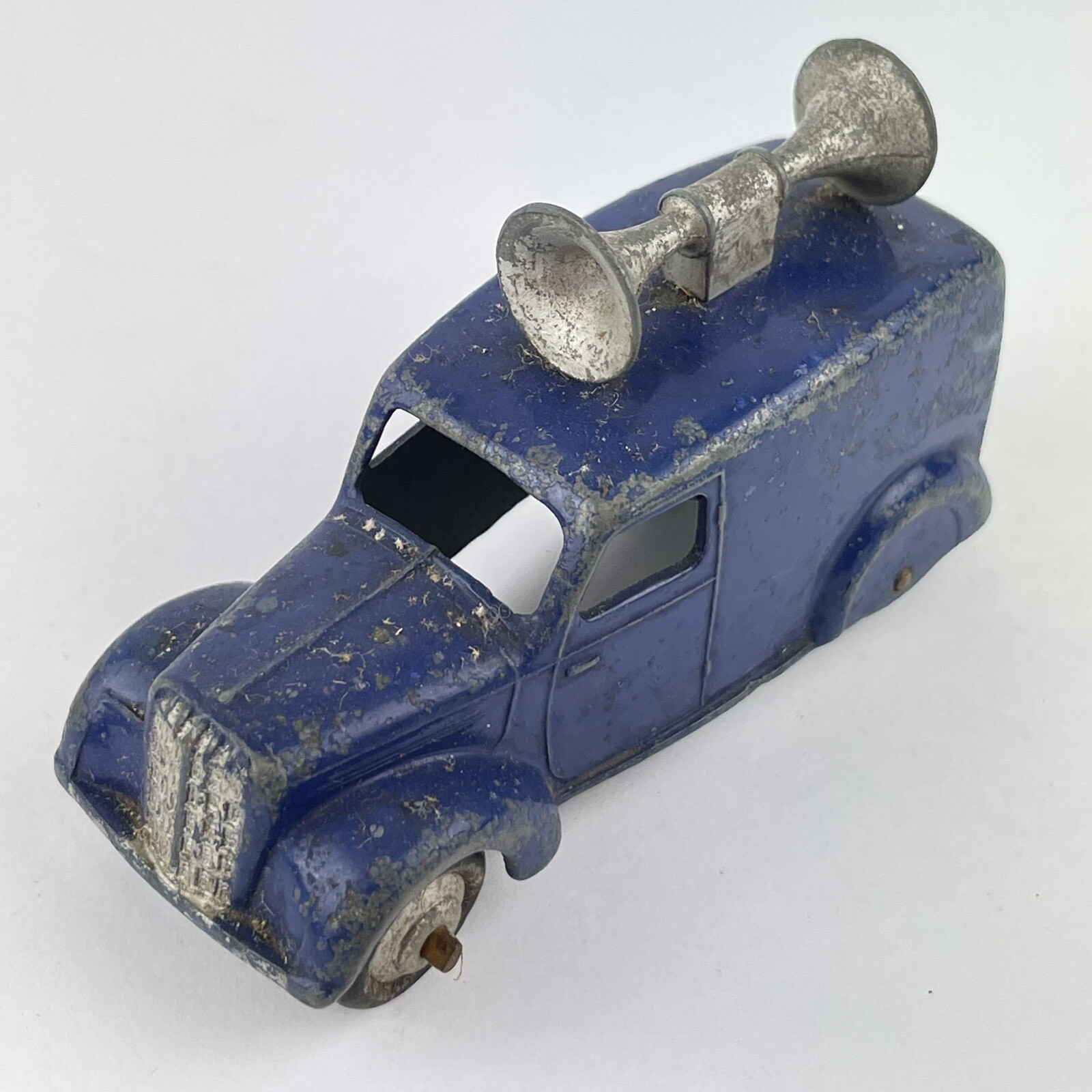 Dinky 34c, Loudspeaker Van - Free Price Guide & Review