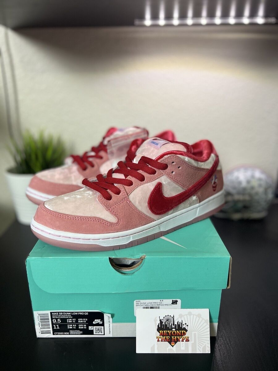 Size 9.5 - Nike Dunk Low SB x StrangeLove Valentines Day Size 9.5 - Nike Dunk Low SB x StrangeLove Valentines Day