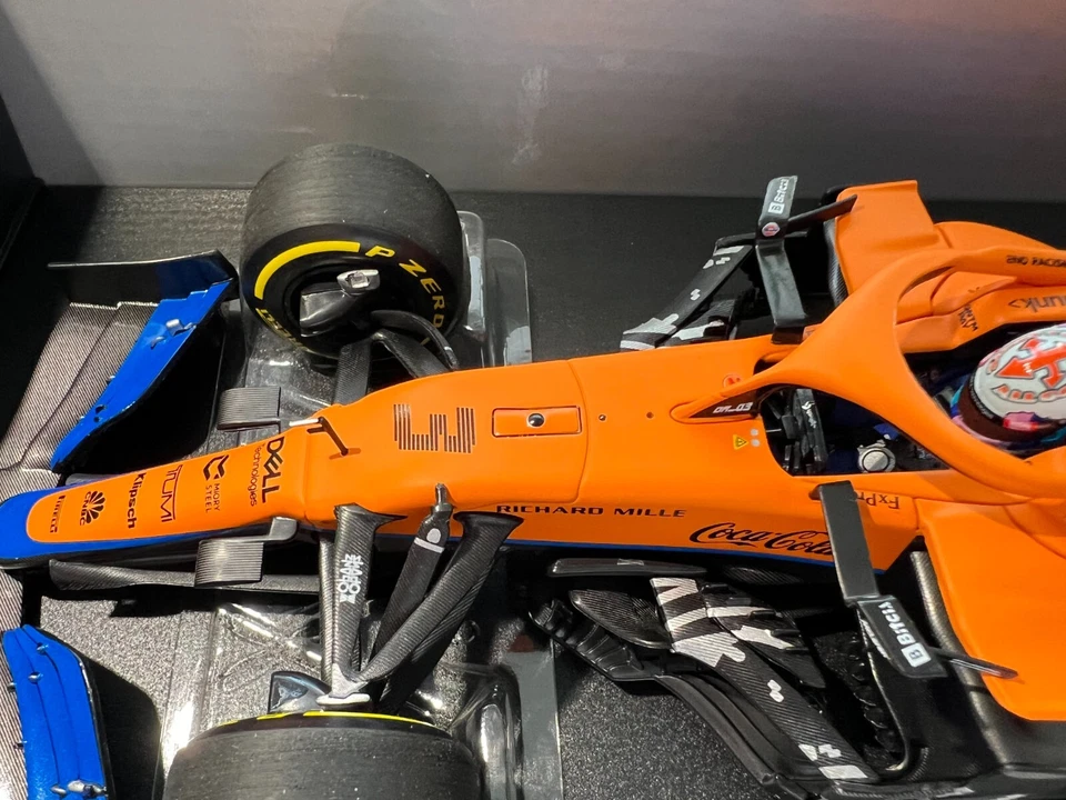 McLAREN F1 TEAM  D. Ricciardo Bahrain  GP. 2021 . 1:18 Minichamps -     552 pcs. - Bild 3 von 4