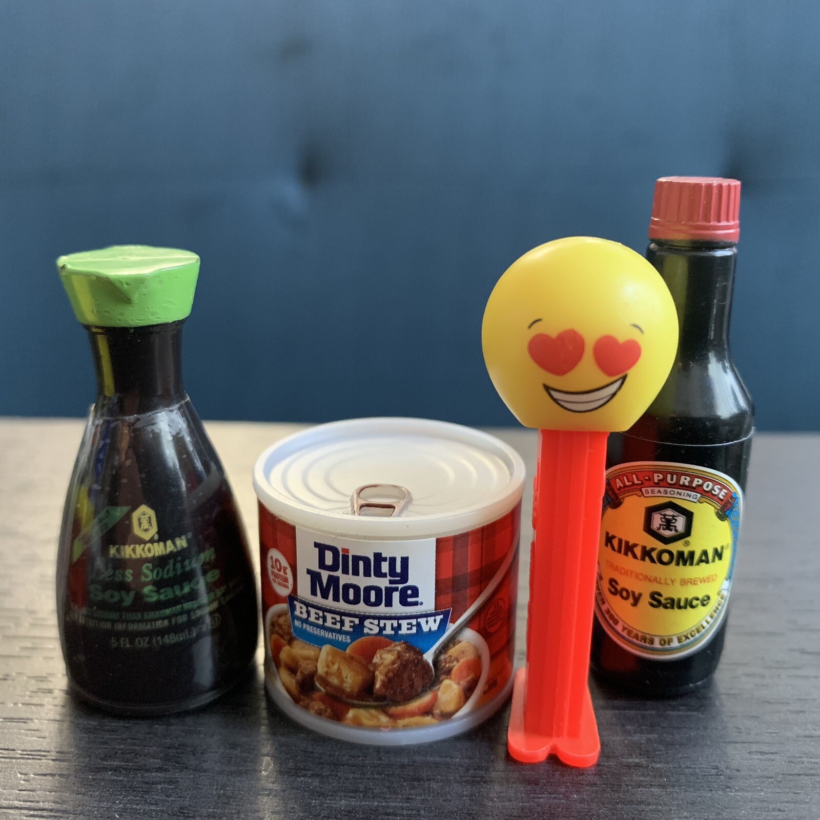 Zuru Mini Brands Lot Foods Candy Mentos Pez Chupa Chups Dum Dums Soy Sauce