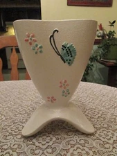 1950's Hull B14 Butterfly Vase White three legs Mid Century Modern