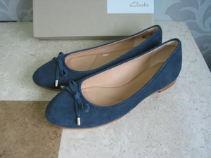 clarks navy ballet pumps