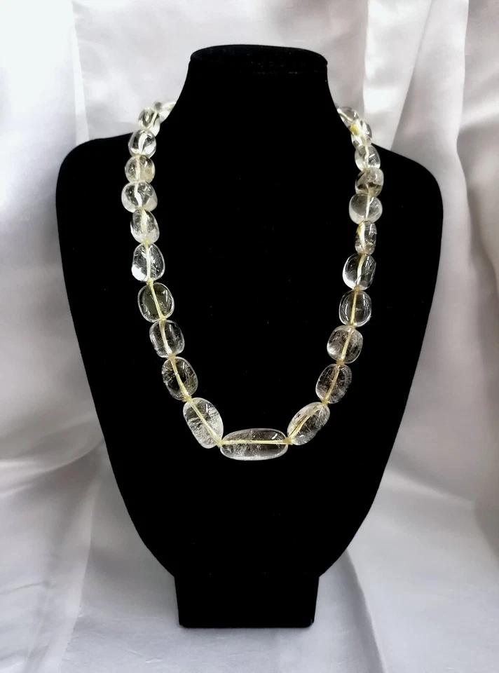 BELLISSIMO GIROCOLLO IN AUTENTICO CRISTALLO DI ROCCA (QUARZO IALINO). - Immagine 2 di 4