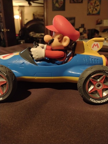 Mario Kart RC Carrera 11" Remote Control 2.4 Ghz Toy Car Nintendo no remote - Picture 4 of 5