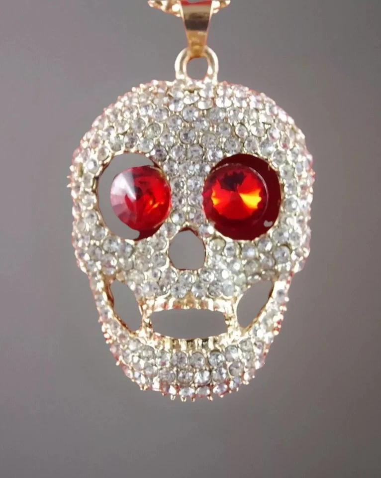 Collar Colgante Cabeza Calavera Esqueleto Ojos Rojos Esqueleto Estrás Betsey Johnson Nuevo con Etiquetas Foto 2 de 4