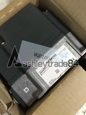 1PC NEW SIEMENS SERVO MOTOR SQM40.281A20