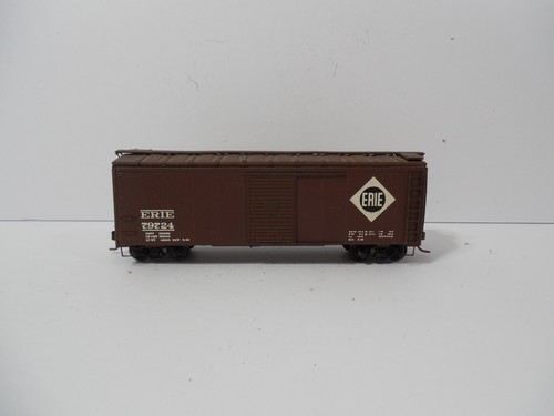 ERIE 40' BOXCAR PUERTA ÚNICA #72724 ~ ACOPLADORES KADEE ~ ESCALA HO | Condition: Used