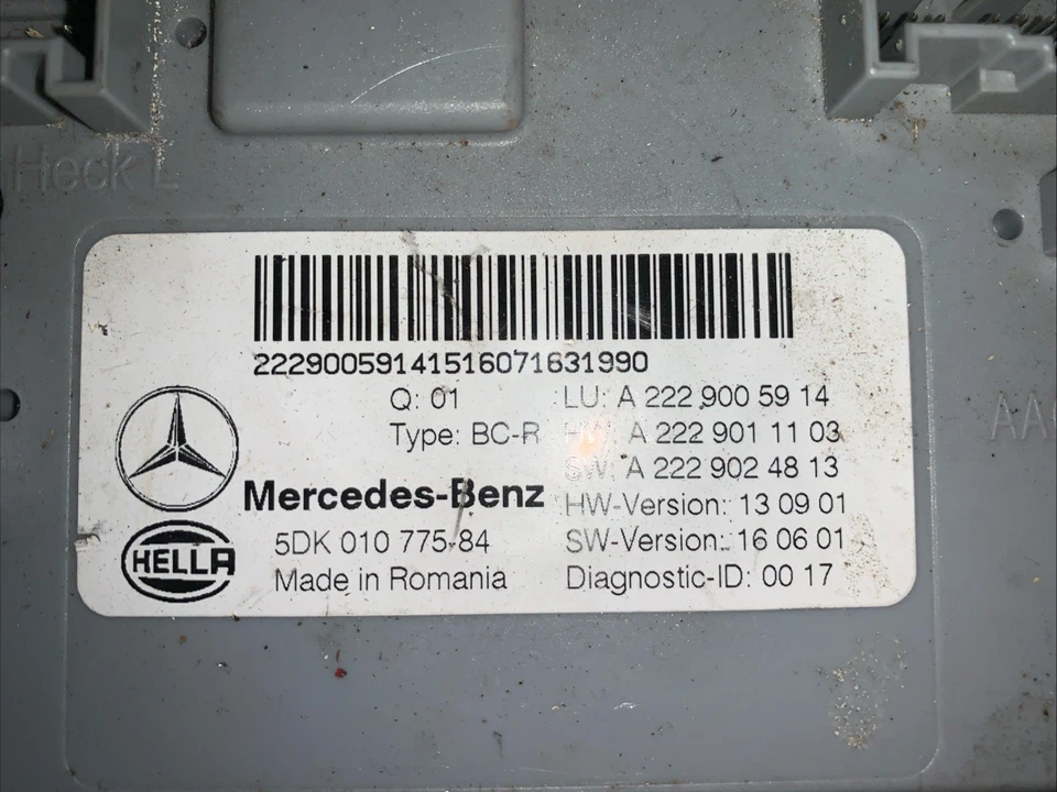 2017 Mercedes-Benz C63 AMG Rear Trunk SAM Control Module Multifunction 222900591 - Image 2 of 2