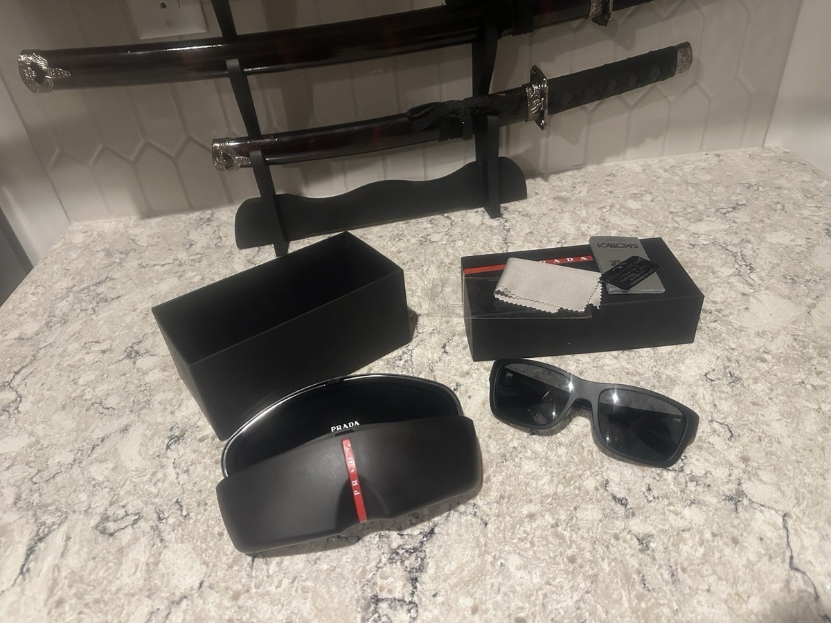 100% AuthenticPrada Sunglasses Never worn Selling my Prada sunglasses ?️ $100 or best offer they are  main image 2
