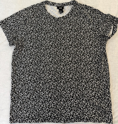 H&M Men s Black & White Animal Print Short Sleeve Round Neck T-Shirt Sz S