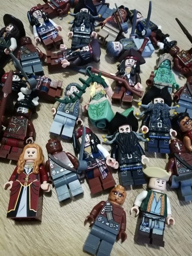 LEGO Minifigure x5 figs per order. Choose Your Theme! - Bulk Suprise Packs! - Picture 11 of 13