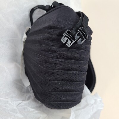Nike Face Mask Adult Small Black Green Venturer Performance