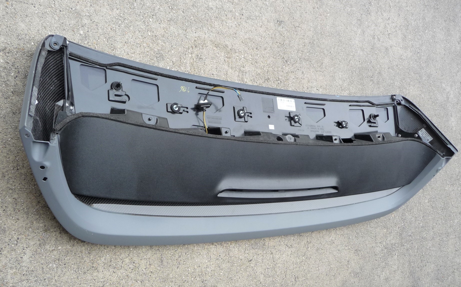20-22 Bentley Bentayga Speed Rear Upper Wing skirt Tail Spoiler 36A827939F OEM