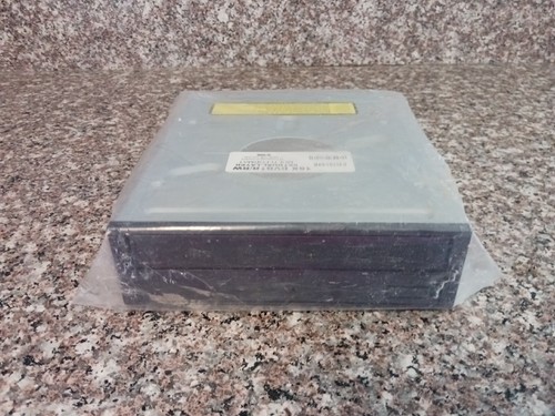 DVD +/- R/RW 8X 2.4X+R9 Dual Layer Multi Format Burner