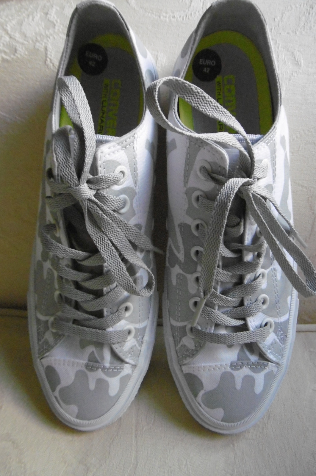 Converse Chuck Taylor /ALL STAR/Unisex/Weiß & Grau/mit Lunarlon Sohle Gr:42 NEU Converse Chuck Taylor /ALL STAR/Unisex/Weiß & Grau/mit Lunarlon Sohle Gr:42 NEU