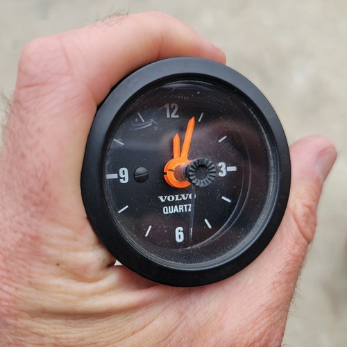 Volvo 240 Instrument Cluster 1981-1985 Tachometer Turbo GL Clock 242 244 245 - Picture 11 of 18