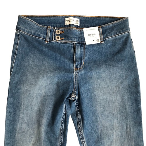 Abercrombie Kids Girl’s Med Denim Wash Low Rise Boot Long Jean Size 17/18 NWT - Picture 2 of 17