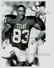 1993 Press Photo University of Texas, Austin, Footballer Mike Adams during Game