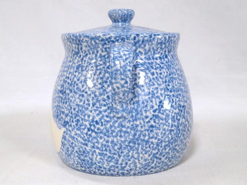 Stipple White Duck Blue Sponge Bean Pot w/ Lid - Picture 3 of 11