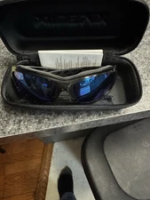 WileyX CCGRA19 WX Gravity Captivate Polarized Sunglasses USA