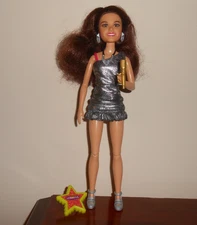 Nickelodeon Victorious Singing Tori Vega Doll 2010 Spin Master WORKS! Ring