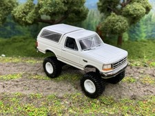 1993 Ford Bronco Lifted 4x4 Truck 1/64 Diecast Custom Off Road 4WD Greenlight