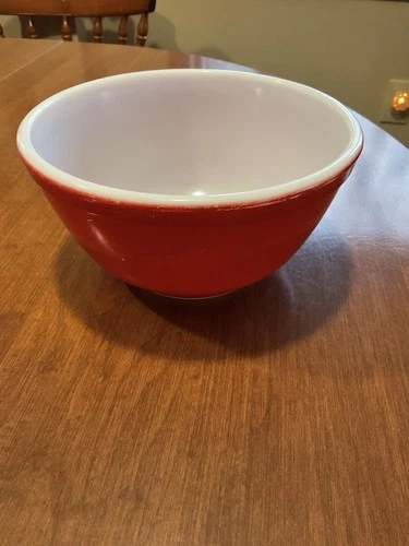 Vintage Pyrex Mixing Nesting Bowl Red 402 USA 1.5 quart